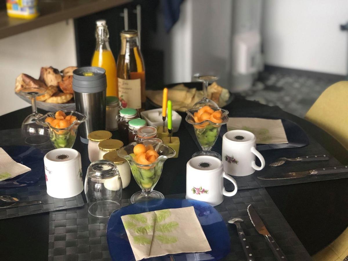 Bed And Breakfast Au Champ Du Douits Saint-Agnan-le-Malherbe Экстерьер фото